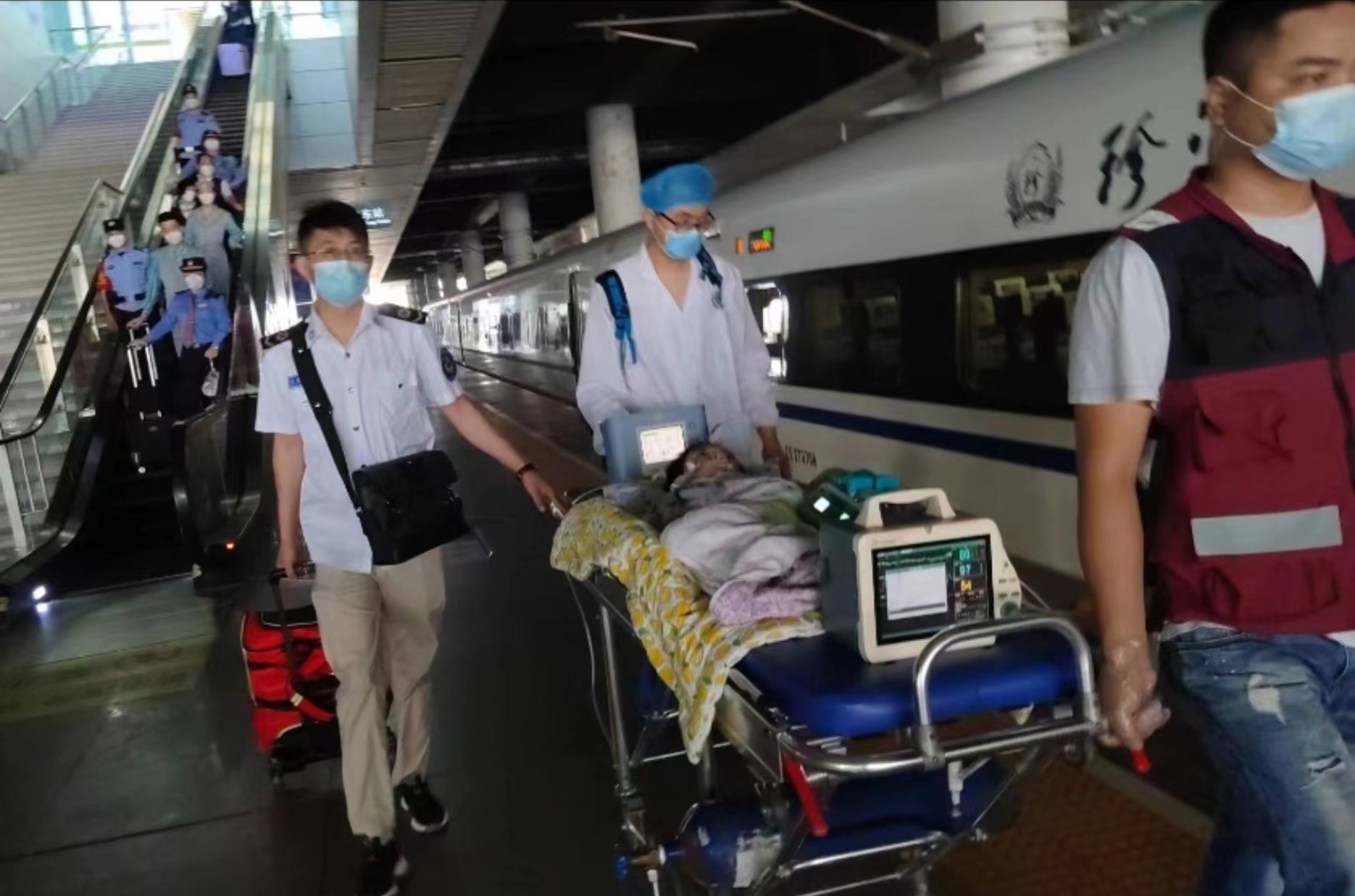 隆昌市高铁转运公司