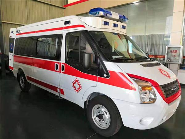 隆昌市福特V362救护车